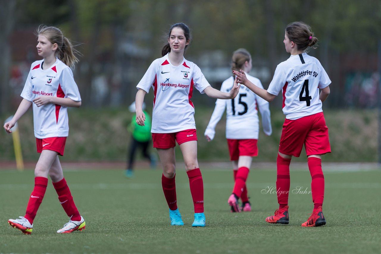 Bild 198 - wCJ Walddoerfer 2 - VfL Pinneberg 2 : Ergebnis: 7:0